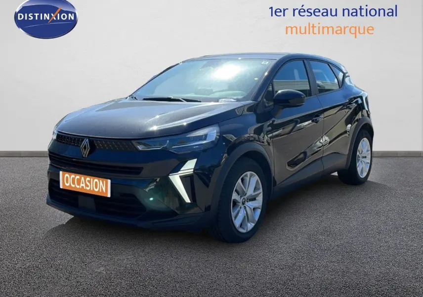 Vue 3/4 avant droite d'un Renault Captur E-Tech Full Hybrid 2025 noir étoile métal avec feux LED et jantes argentées.