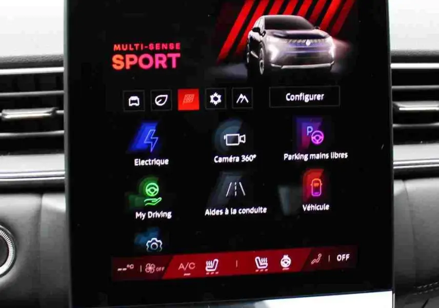 Écran tactile central du tableau de bord de la Renault SYMBIOZ 2025 affichant le mode Multi-Sense Sport et diverses options de conduite.