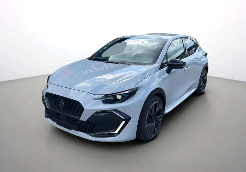 Renault Clio 6 E-Tech 160 Esprit Alpine gris rafale vue 3/4 avant avec jantes alu noires et feux LED distinctifs.