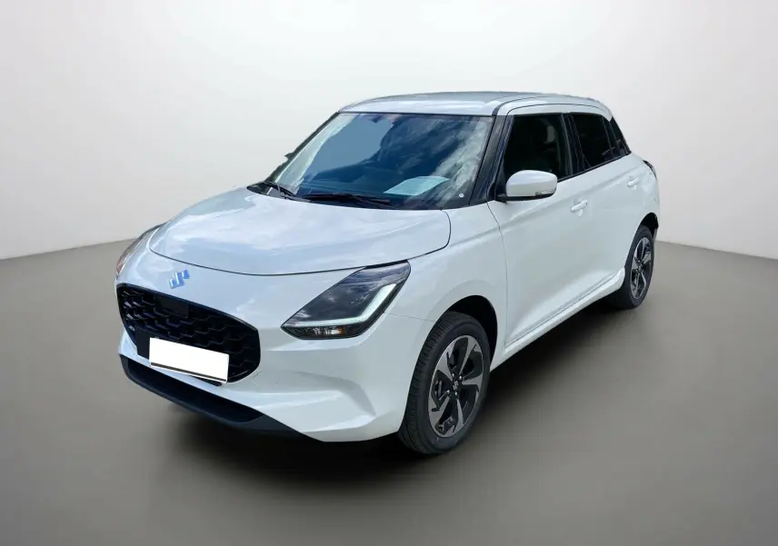 Suzuki Swift 1.2 Dualjet Hybrid Allgrip Pack blanche vue 3/4 avant avec jantes alu et vitres surteintées.