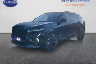 Renault Austral E-Tech hybride noir étoile métal en 3/4 avant droit avec jantes alliage et calandre noire distinctive.