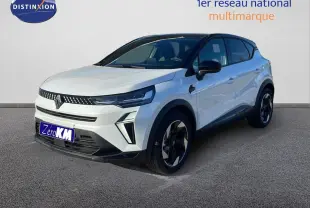 Renault Captur E-Tech hybride blanc nacré avec toit noir, vue 3/4 avant droit sur fond neutre.
