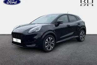 Vue 3/4 avant droite du Ford Puma noir agate métallisé avec jantes alliage et phares LED.