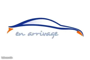 Image non disponible, illustration stylisée d'une silhouette de voiture bleue avec texte "en arrivage".