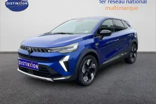 Renault Symbioz 2025 bleu Iron Metal en 3/4 avant droit, avec calandre moderne et jantes stylisées.