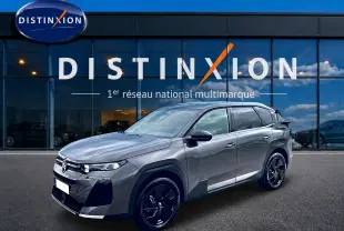 Citroën C5 Aircross gris platinium en 3/4 avant droit, avec jantes alliage noires et vitres teintées.