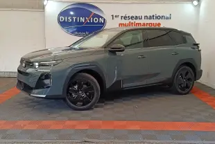 Vue latérale droite d'un Citroën C5 Hybride 145ch auto MAX vert avec jantes noires et détails noirs contrastants.