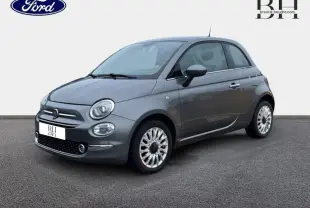 Fiat 500 Lounge gris métal vue 3/4 avant droit, avec jantes alu et calandre chromée.