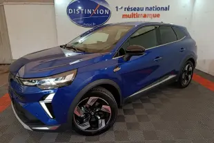 Vue 3/4 avant droite du Renault SYMBIOZ bleu 2025 avec jantes noires et détails de calandre modernes.