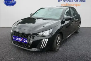 Peugeot 208 1.2 100 style noire vue 3/4 avant, avec phares LED et jantes alliage distinctives.