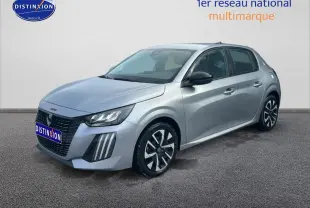 Peugeot 208 gris artense vue 3/4 avant droit, mettant en valeur ses phares LED et jantes stylisées.
