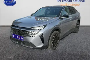 Peugeot 3008 gris Artense vue 3/4 avant droit, avec calandre distinctive et jantes noires.