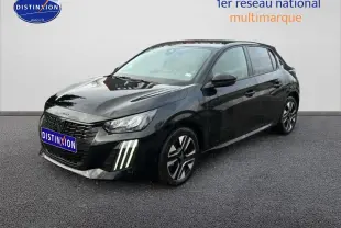 Peugeot 208 noire vue en 3/4 avant droit avec feux LED distinctifs et jantes alliage.