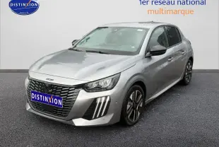 Peugeot 208 gris artense vue 3/4 avant droit avec calandre noire et feux LED distinctifs.