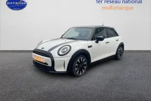 MINI 1.5 136CH blanc nacré métal vue 3/4 avant droit avec toit noir et jantes bi-ton sur fond neutre.