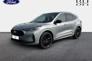 Vue 3/4 avant droite du Ford Kuga 2026 gris Solar métallisé avec jantes noires et détails noirs contrastants.