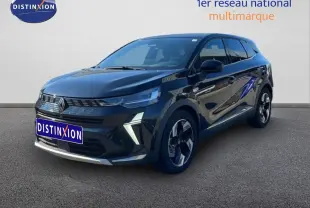 Renault Symbioz noir étoile métal en 3/4 avant droit, avec calandre moderne et jantes bicolores distinctives.