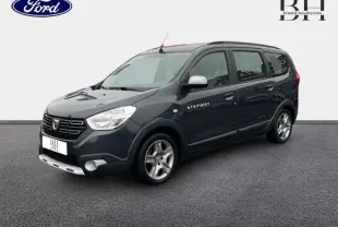Dacia Lodgy Stepway gris Comète en 3/4 avant droit avec barres de toit et jantes alliage visibles
