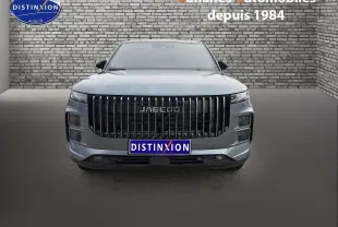 Vue avant du JAECOO J7 1.5 PHEV 279 Exclusive vert olive avec large calandre verticale et phares fins.