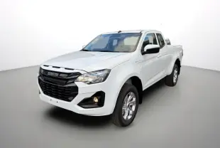 Vue 3/4 avant d'un pick-up Isuzu D-MAX 2.2 TD blanc Splash avec calandre noire et jantes alu 18 pouces.