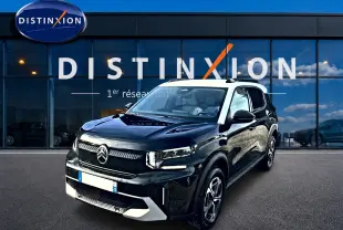 Citroën C3 Aircross noir vue 3/4 avant droit, avec toit blanc et jantes alliage distinctives.