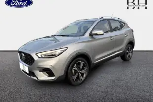 MG ZS 1.5 VTi-Tech 2022 en Cosmic Silver, vue 3/4 avant droit avec jantes alu et feux LED distinctifs.