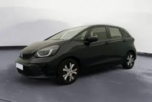 Honda Jazz E:HEV 1.5 i-MMD Advance 2024 noire vue en 3/4 avant droit, avec jantes spécifiques et calandre noire.