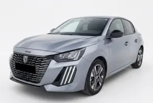 Peugeot 208 Hybrid 110 e-DCS6 Allure gris vue 3/4 avant avec calandre noire et feux LED verticaux distinctifs.