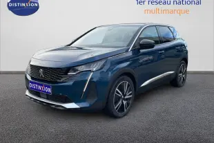 Peugeot 3008 hybride rechargeable bleu Célèbes métal en 3/4 avant droit, avec jantes alliage et calandre noire distinctive.