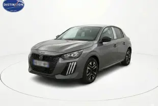 Peugeot 208 Hybrid 145 gris vue 3/4 avant droit, avec calandre noire et feux diurnes à LED distinctifs.