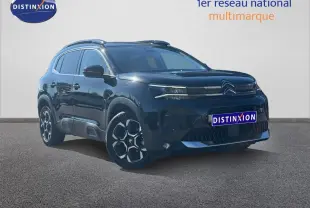 Citroën C5 Aircross noir Perla Nera vue 3/4 avant droit sur fond neutre avec jantes alu distinctives.