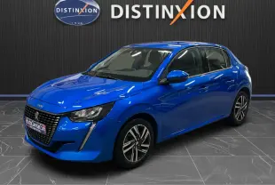 Peugeot 208 Bleu Vertigo vue 3/4 avant droit, avec calandre distinctive et jantes alliage bicolores.