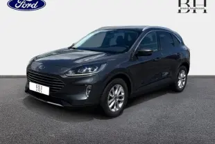 Ford Kuga 2022 gris Magnetic métallisé en vue 3/4 avant droit avec jantes alu et vitres surteintées.