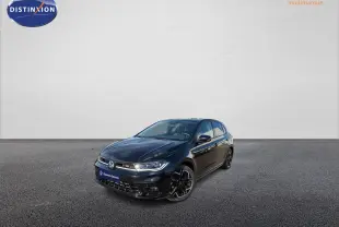 Volkswagen Polo noir intense nacré vue 3/4 avant avec jantes alliage noires et calandre R-Line chromée.