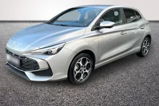 MG3 gris clair en vue 3/4 avant droit, avec calandre noire et jantes alliage au design moderne.