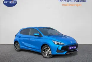 MG3 1.5 Hybrid+ 195ch Luxury en Como Blue métallisé, vue 3/4 avant droit avec jantes alu distinctives.