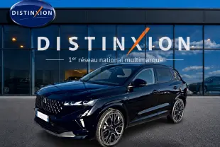 Renault Austral 1.2 e-tech noir en 3/4 avant droit, avec jantes alu noires et calandre distinctive esprit Alpine.