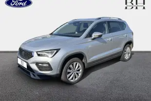SEAT Ateca argent Reflex Métal vue 3/4 avant droit, mettant en valeur ses lignes modernes et jantes alu.