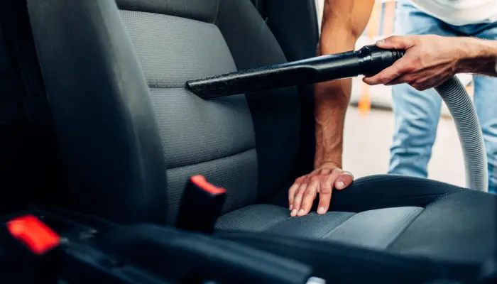 Nettoyage intérieur de voiture